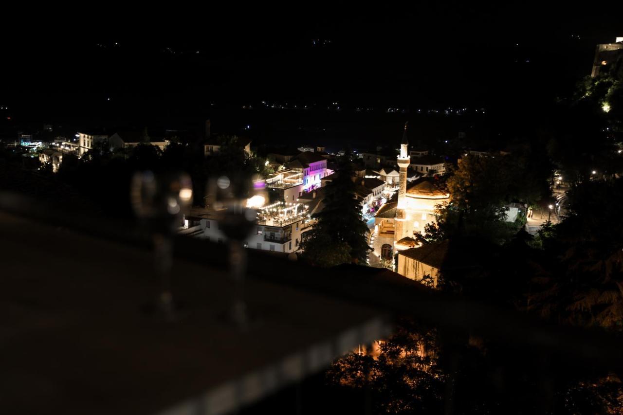 Emblematic House Apartment 2 Gjirokaster Bagian luar foto