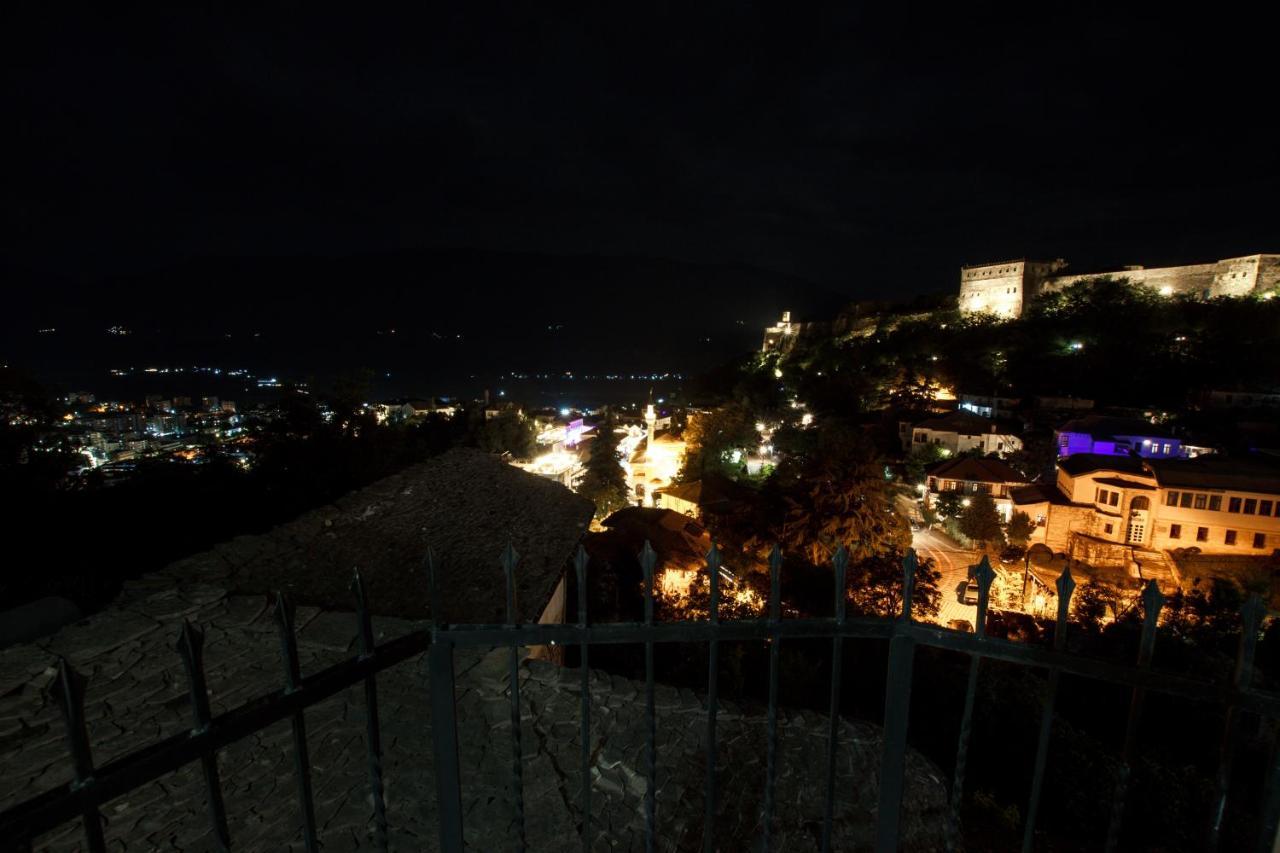 Emblematic House Apartment 2 Gjirokaster Bagian luar foto