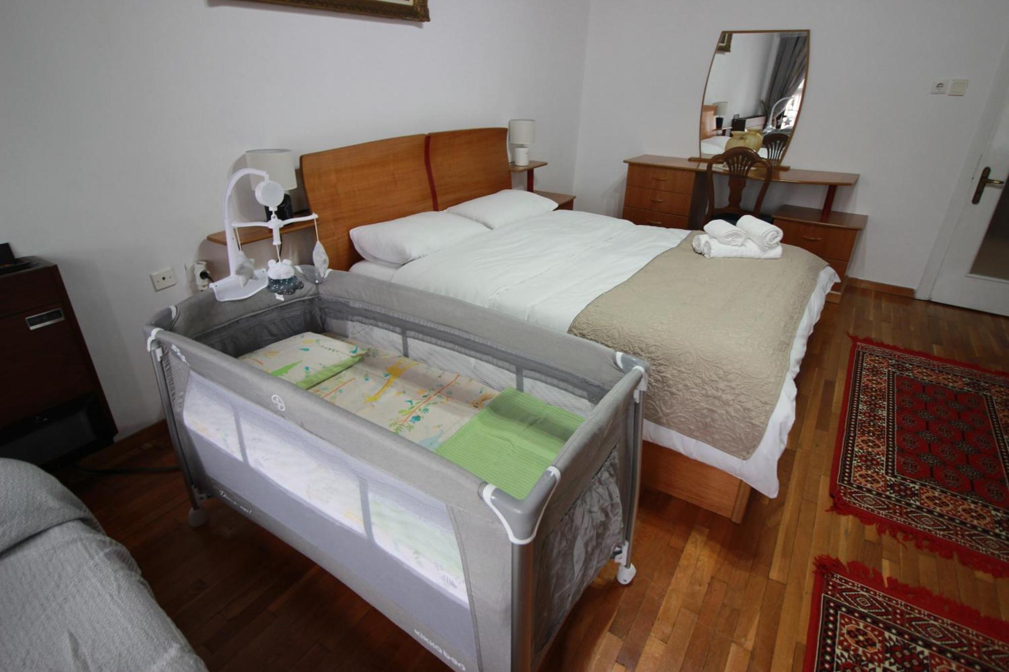 Emblematic House Apartment 2 Gjirokaster Bagian luar foto